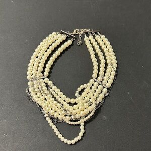 White House and black market Faux pearl and silver necklace